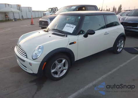 2005 Mini Cooper from USA, damaged, VIN WMWRC33595TJ69198